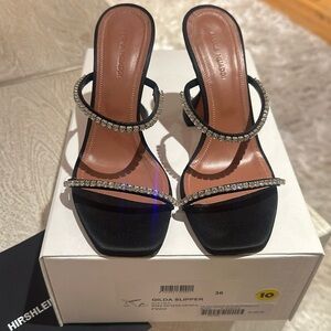 Amina’s Gilda Slipper Mules